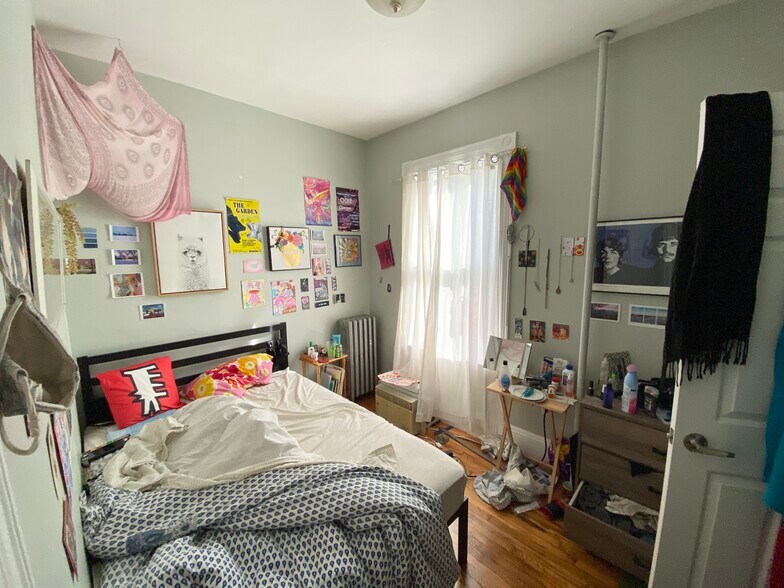 Building Photo - 3 Oswald St