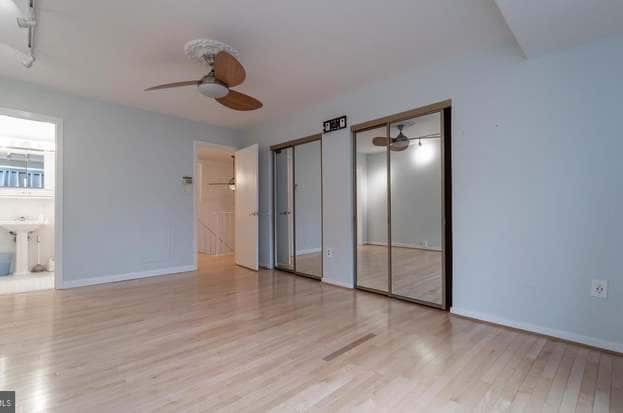 Building Photo - 9753 Lake Shore Dr