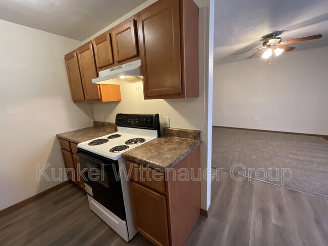 Building Photo - 1810-6 Jamestown Road