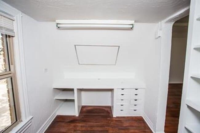 Building Photo - 1602 Avenue X