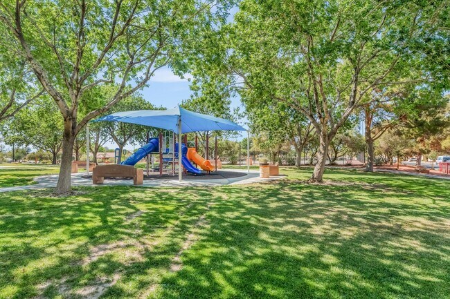 Building Photo - Modern Designer Remodel with Stylish Finishes & Spacious Outdoor Living!