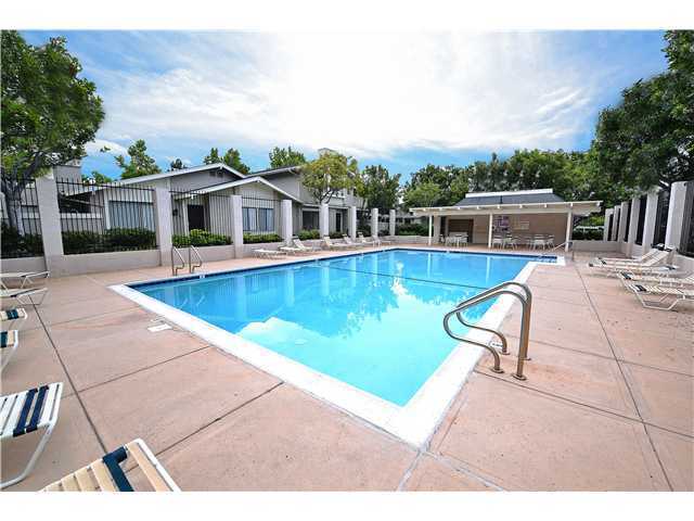 Building Photo - 3 Bedroom/2.5 Bath Townhouse in Heart of UTC
