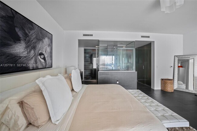 Building Photo - 1040 Biscayne Blvd
