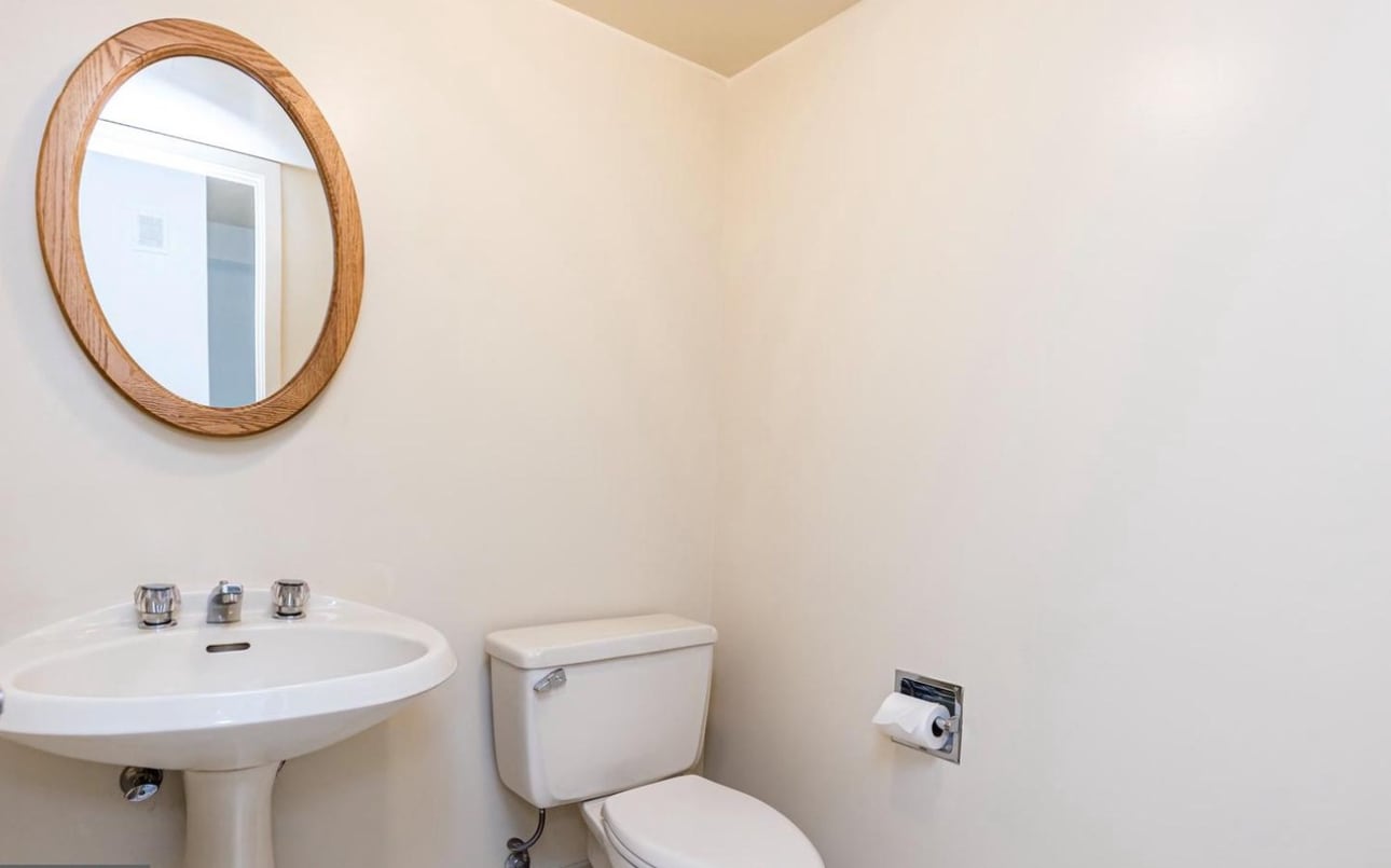 Building Photo - 5501 Seminary Rd