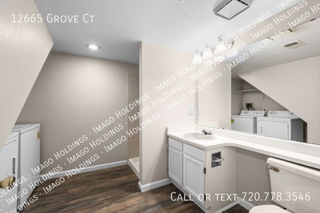 Building Photo - 12665 Grove Ct
