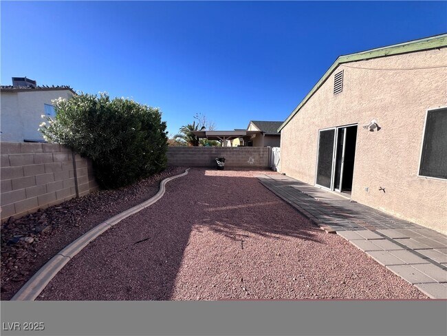 Building Photo - 3880 N Blue Wave Dr