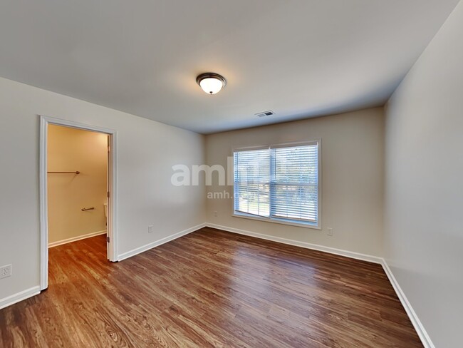 Building Photo - 7014 Roselake Cir