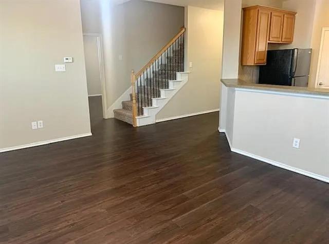 Building Photo - 420 Sandy Creek Dr