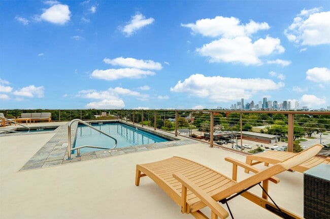 Building Photo - 1111 Studewood St