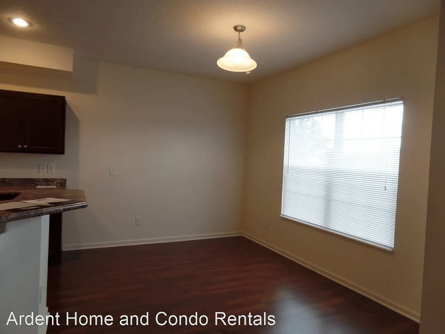 Building Photo - Kinsale 6951