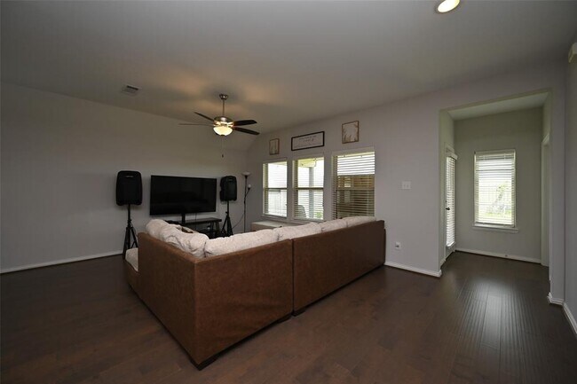 Building Photo - 8210 Vida Costa Dr