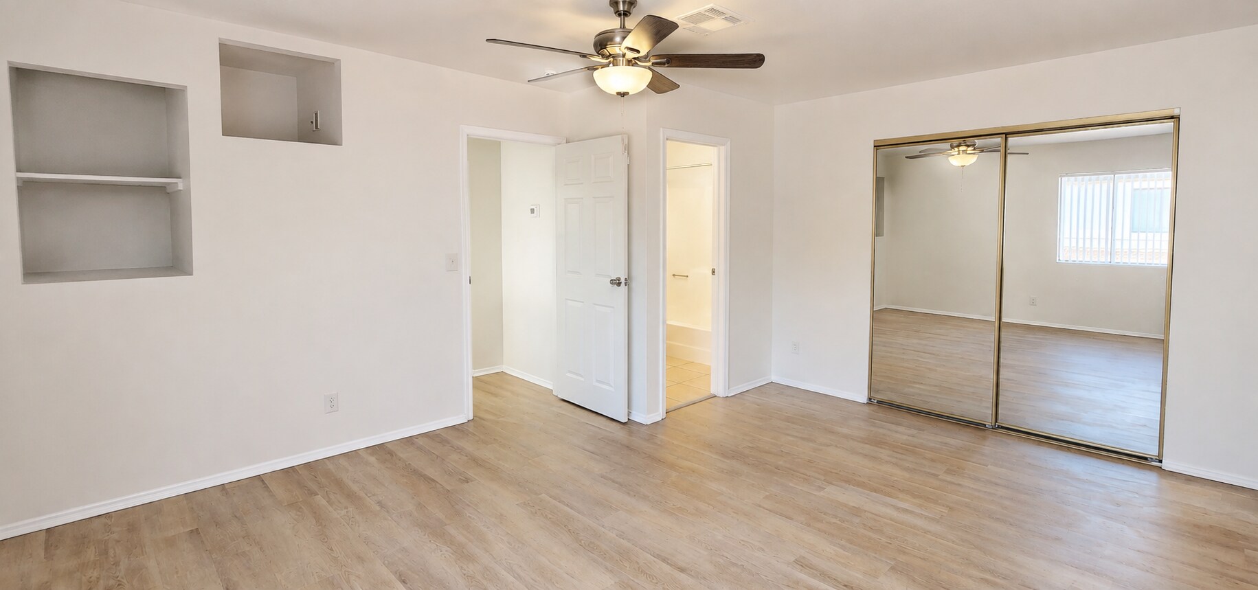 Primary Bedroom Suite - 6131 E Greenway St