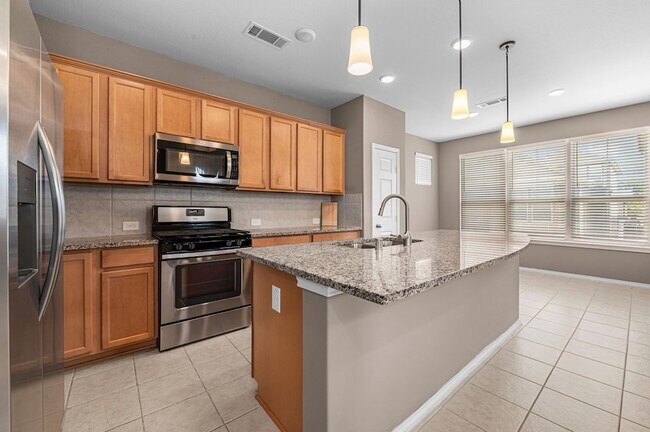 Building Photo - 9312 Bauer Vista Dr