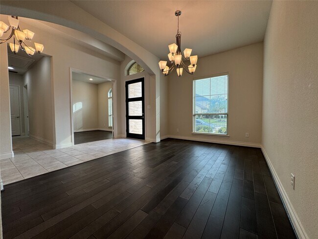 Building Photo - 10323 Granite Ct