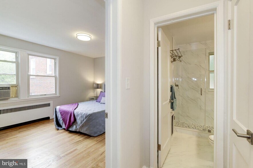 Building Photo - 4004 Beecher St NW