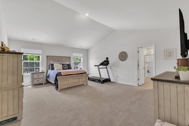 Building Photo - 58 Hawksmoore Ln