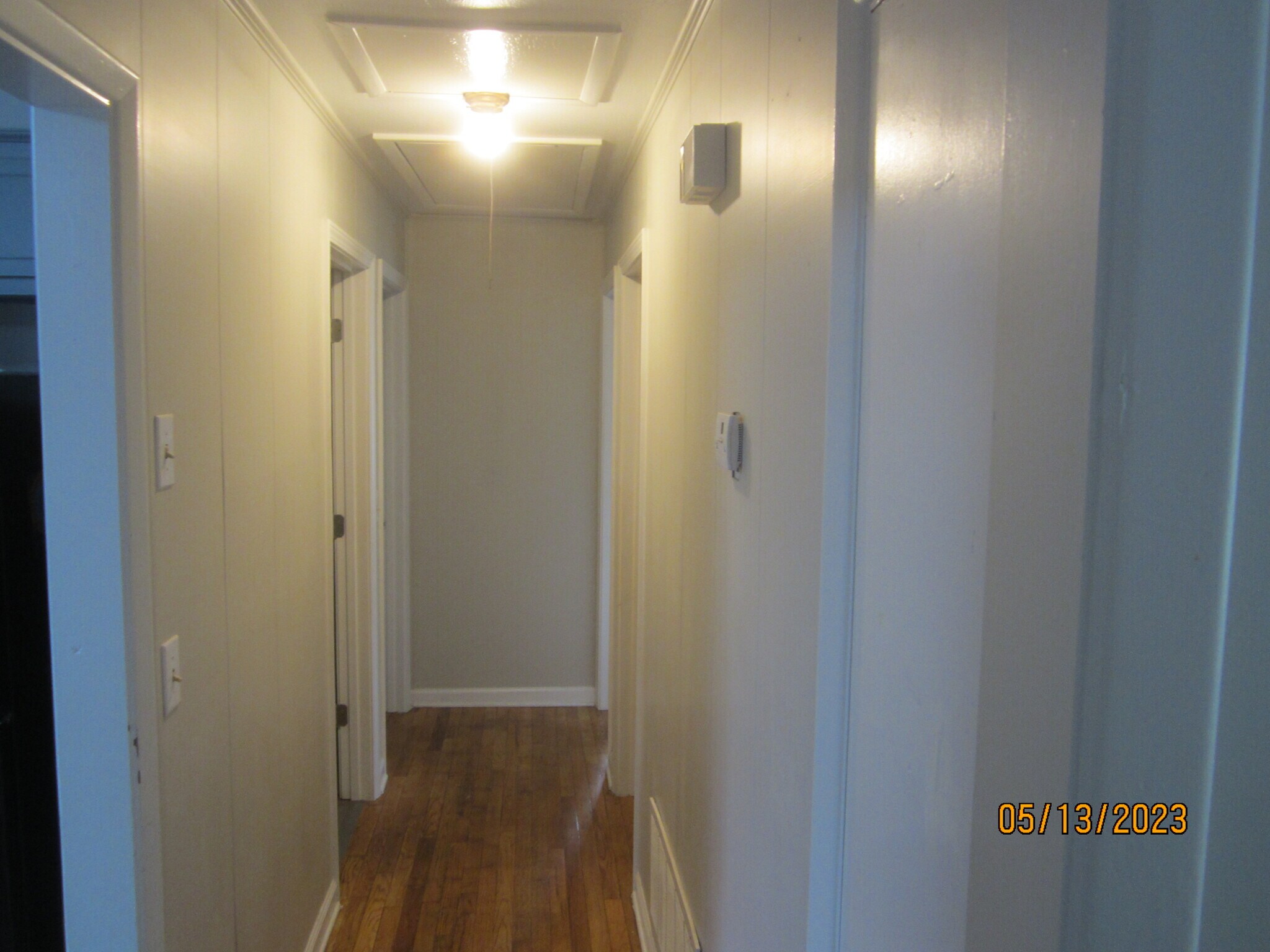 Hallway - 517 Beaulah Ave
