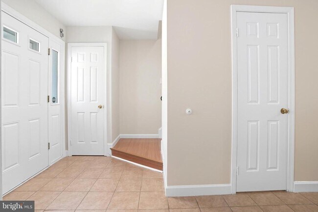 Building Photo - 9207 Hunting Pines Pl