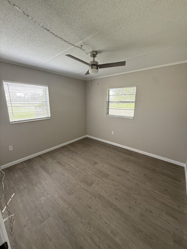 Building Photo - 1702 Recker Hwy