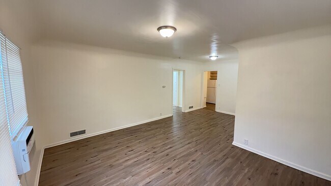 Building Photo - 1918 S 900 E