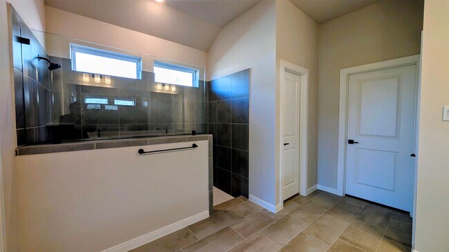 Building Photo - 31814 Blossom Ln