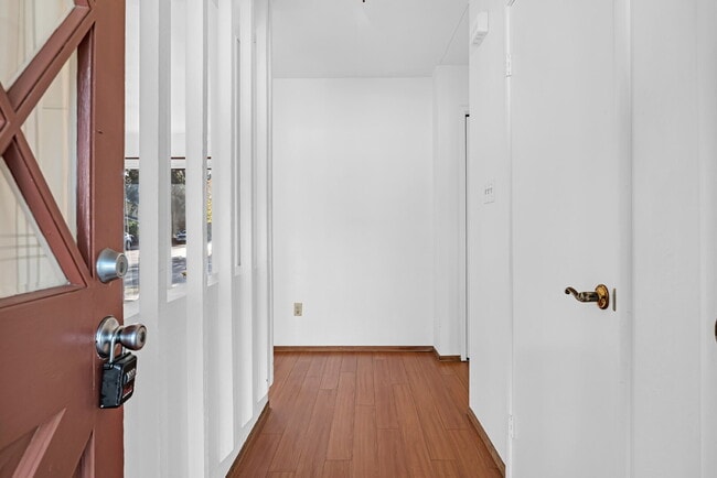 Building Photo - Fall Rental - Comfortable 3-Bedroom Home for Rent in Central Davis