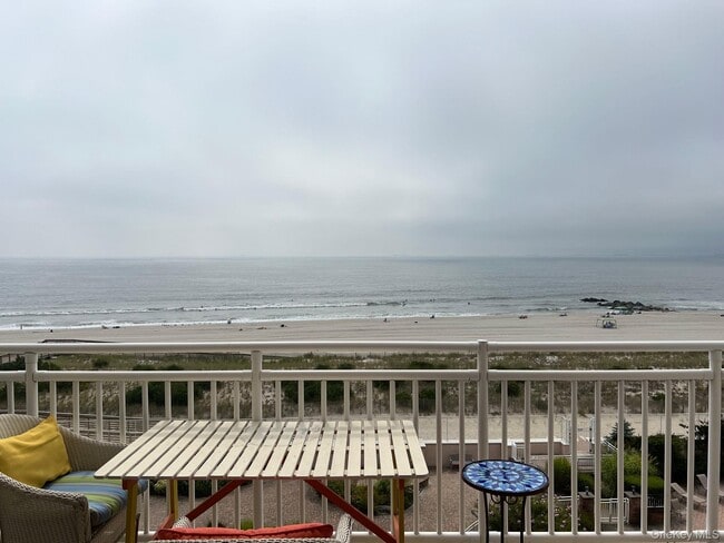 Building Photo - 830 Shore 5J