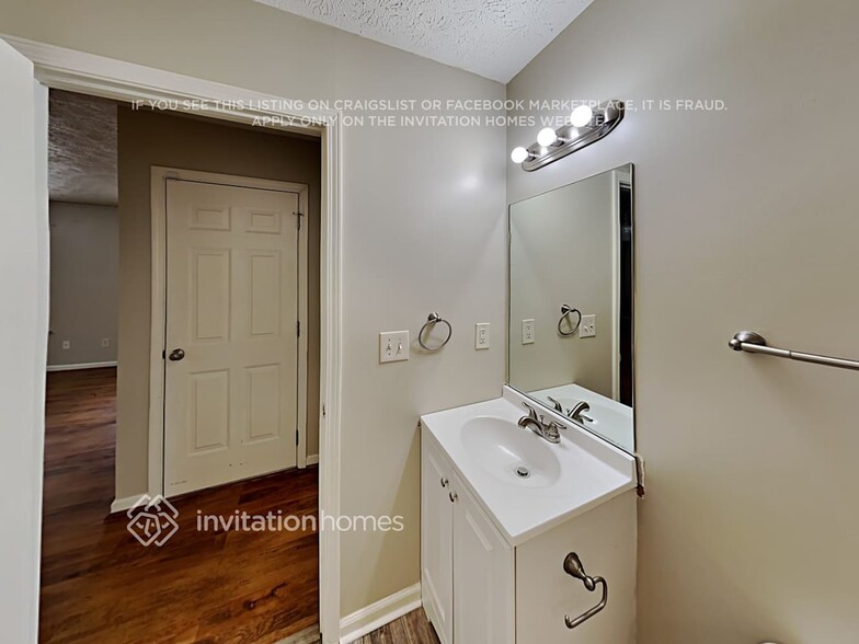 Building Photo - 71 Tanglewood Dr