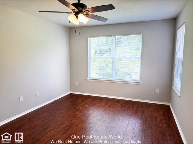 Building Photo - 425 Summit Ridge Pl