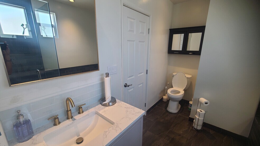 Building Photo - 2019 N Manning St