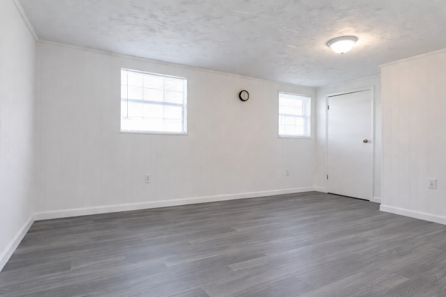 Building Photo - 8808 Allentown Rd