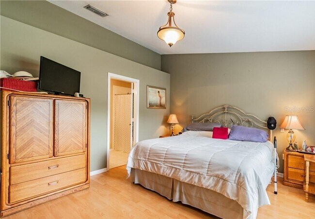 Building Photo - 5711 Lassies Way