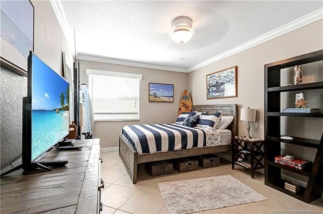 Building Photo - 3541 NE Ocean Blvd