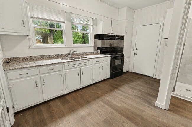 Building Photo - 2720 23rd St Ensley