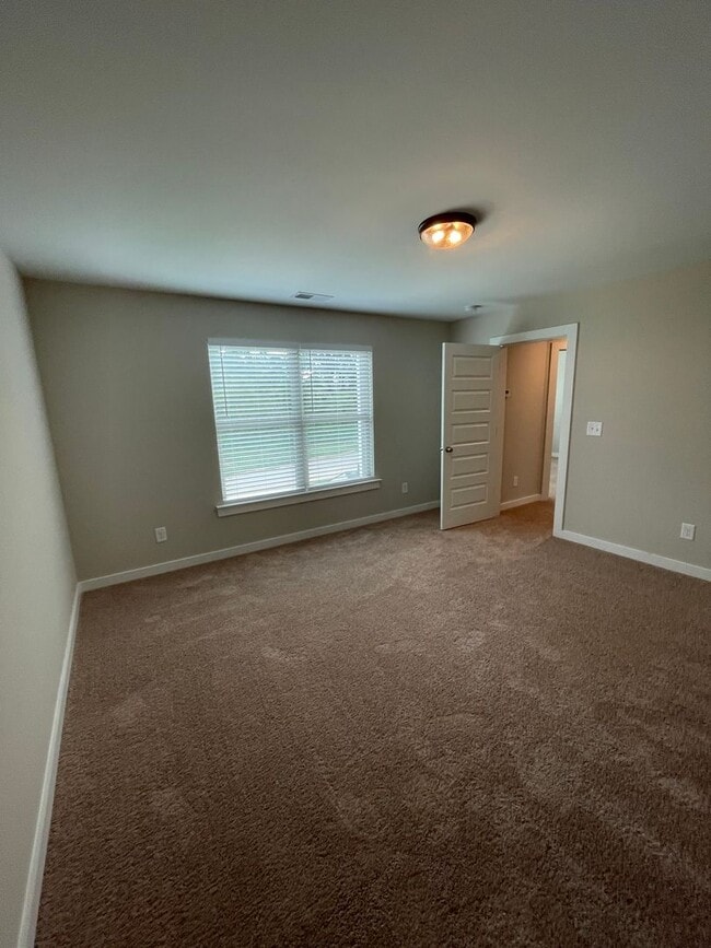 Building Photo - New Construction Home for Rent in Weaver, ...