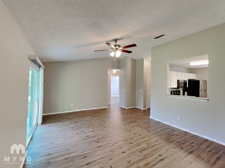 Building Photo - 807 Cloyd Dairy Loop