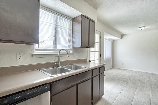 Building Photo - 10720 Mc Allen Pl