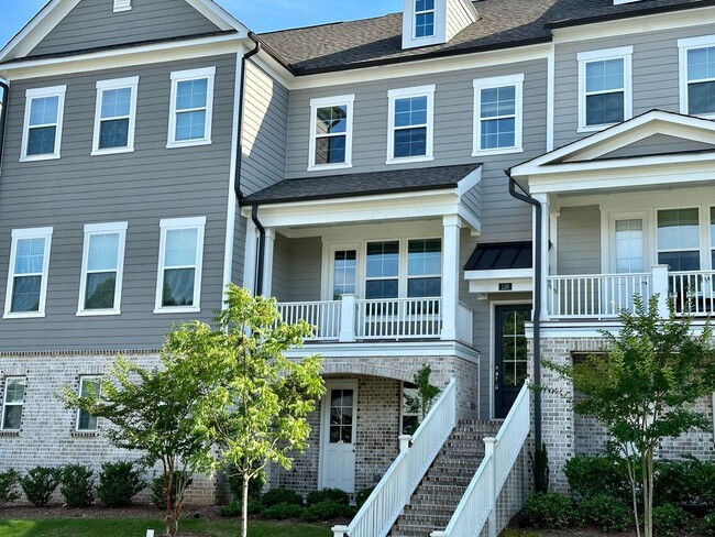 Building Photo - Gorgeous 4 Bedroom | 3.5 Bath Cary Townhom...