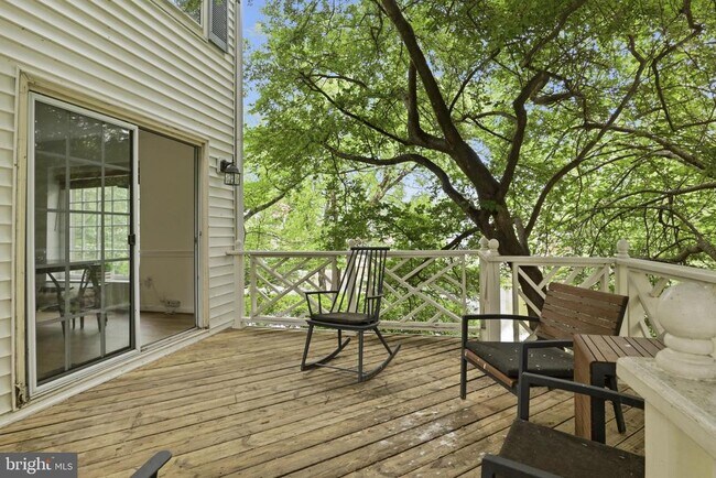 Building Photo - 12845 Mill Brook Ct