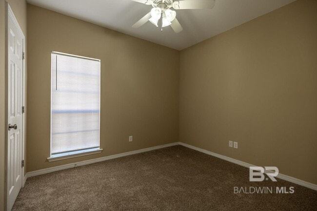 Building Photo - 33740 Stables Dr E