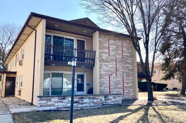 Primary Photo - 1233 N La Grange Rd