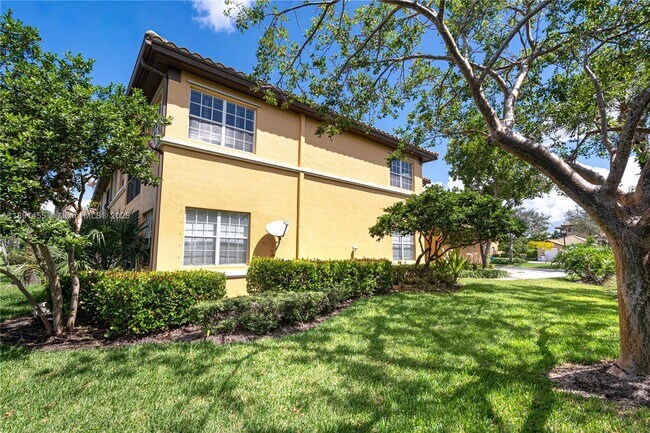 Building Photo - 8231 NW 127th Ln