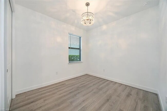 Building Photo - 10335 Ventana Ln