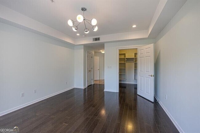 Building Photo - 3275 Lenox Rd NE