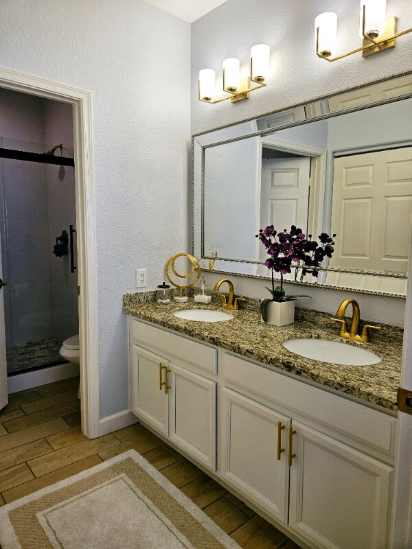 Building Photo - 3236 E Chandler Blvd