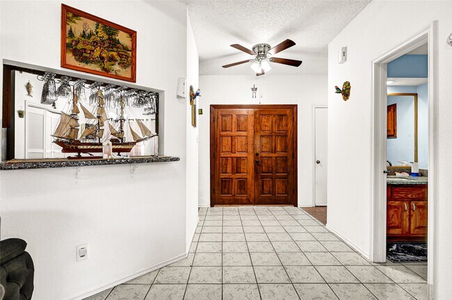 Building Photo - 13523 Pasa Robles Ln