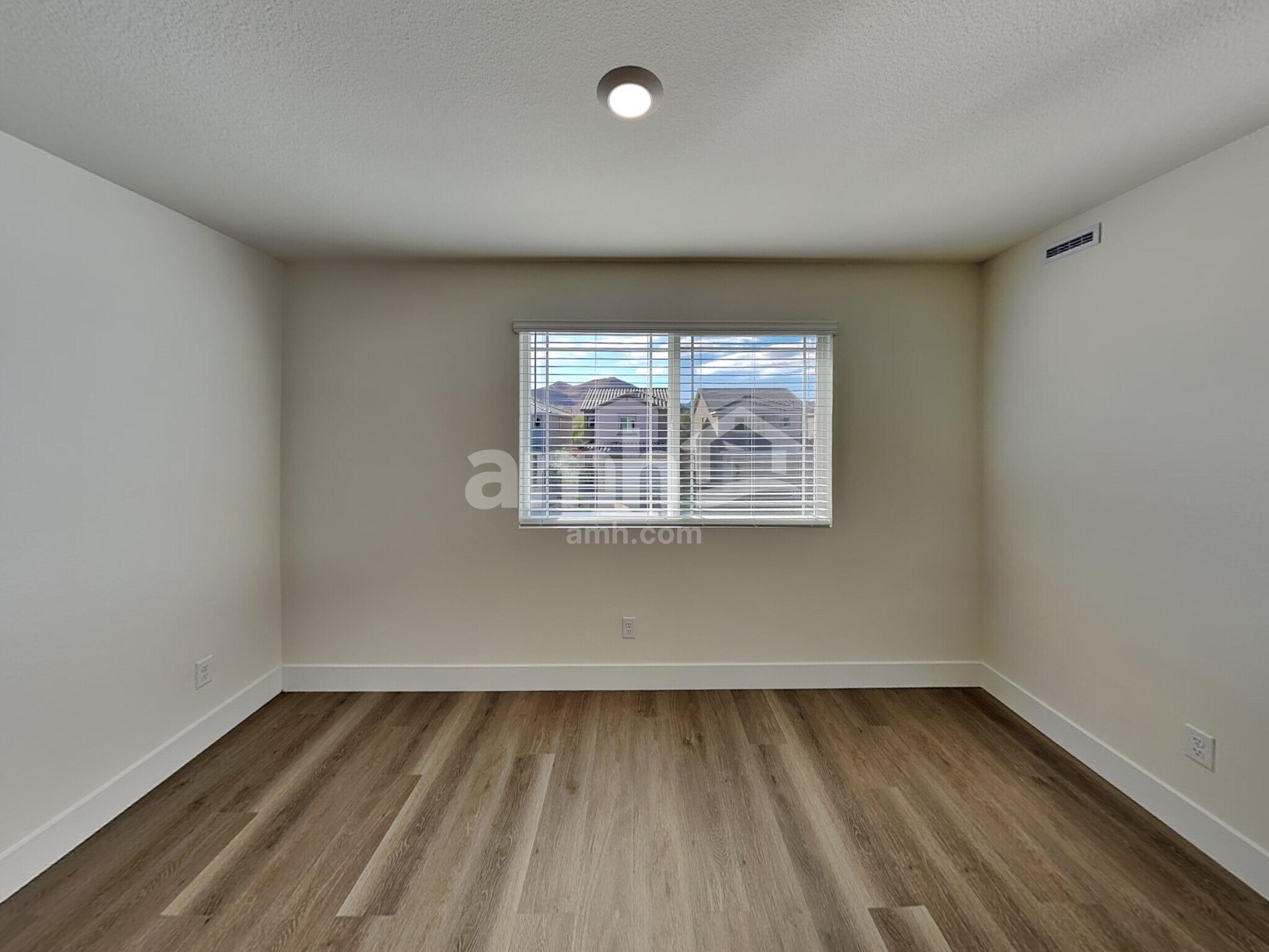 Building Photo - 10378 Beaver Tail St