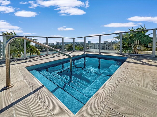 Building Photo - 1025 92nd St