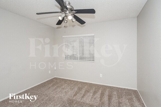 Building Photo - 261 Mattino Way
