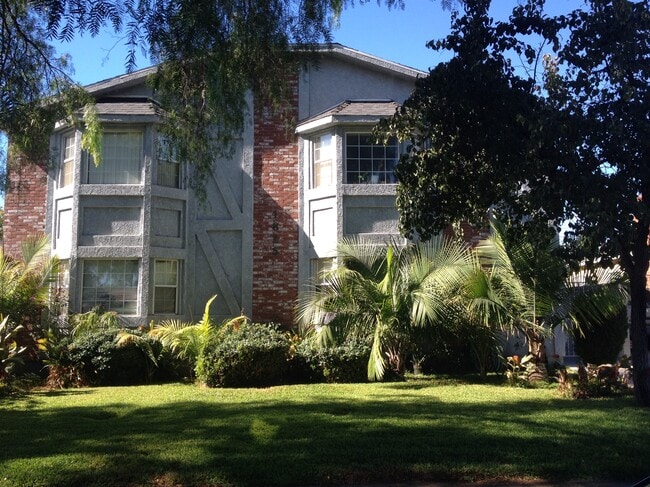 Building Photo - 1825 Keeler St